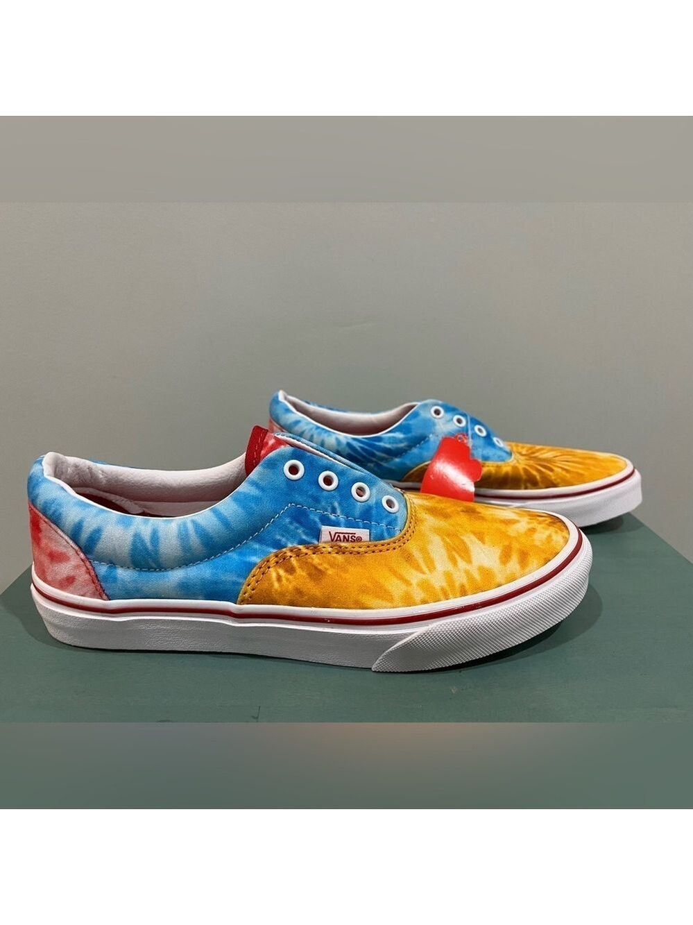 NWT Vans Era Juniors 6.5 Tie-Dye Sneakers - Picture 4 of 10